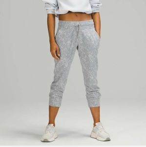 Lululemon Ready to Rulu Jogger Crop